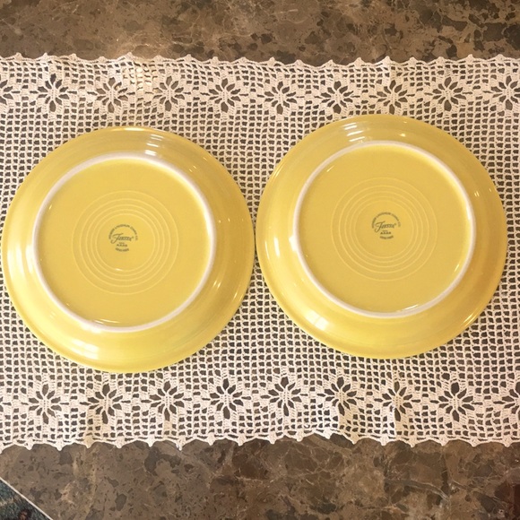 Two New Fiesta Yellow Bistro Luncheon Plates 9-in. Lead Free - Picture 5 of 7